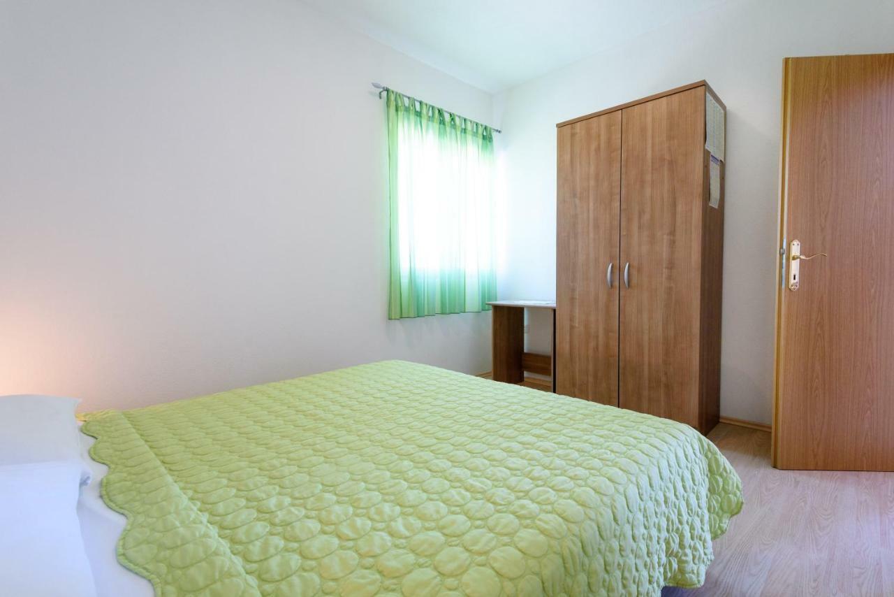 Apartmani Beran Seget Vranjica Kültér fotó