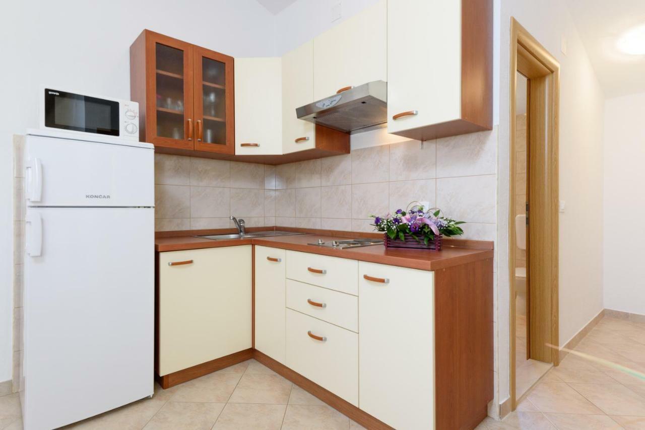 Apartmani Beran Seget Vranjica Kültér fotó