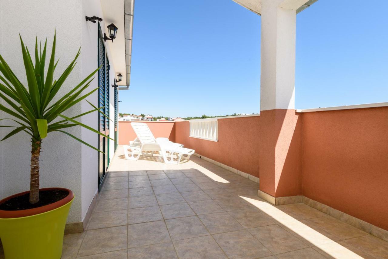Apartmani Beran Seget Vranjica Kültér fotó